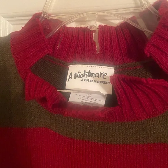 Freddy Krueger sweater - Picture 3 of 5